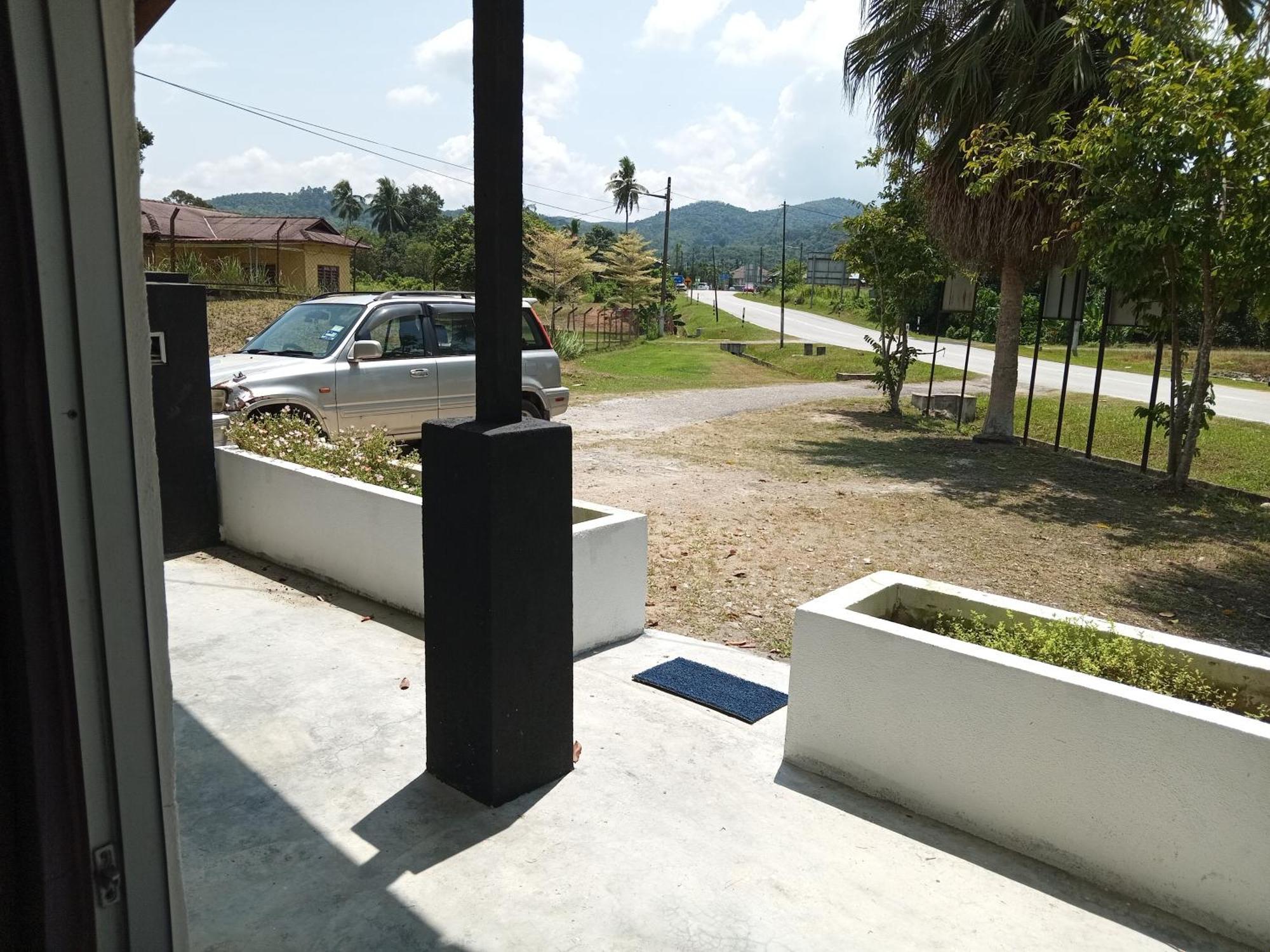 Kuntum Cottage Bed & Breakfast Kampung Tanjung Ipoh Exterior photo